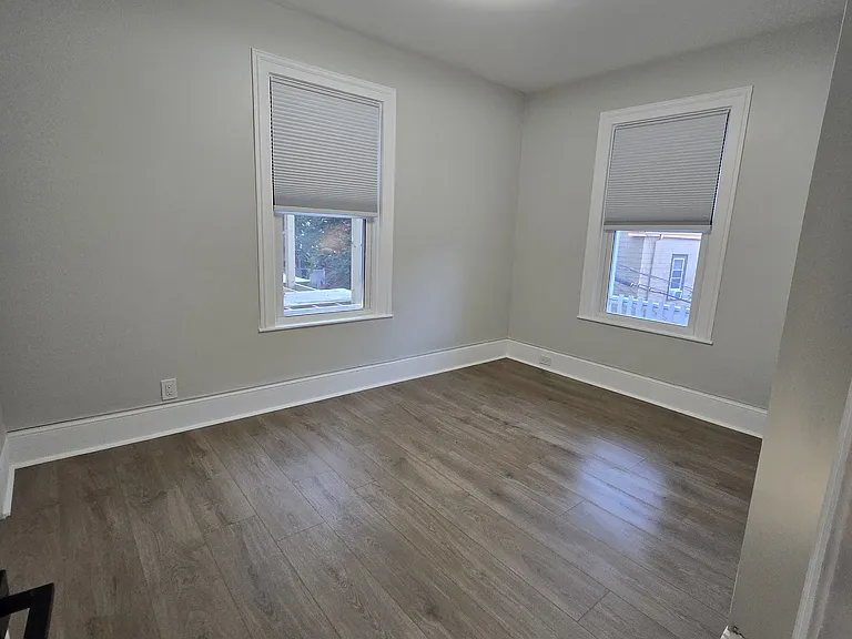 4 Woodville Ter — Photo 4