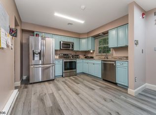 942 County Road 517, Hackettstown, NJ 07840