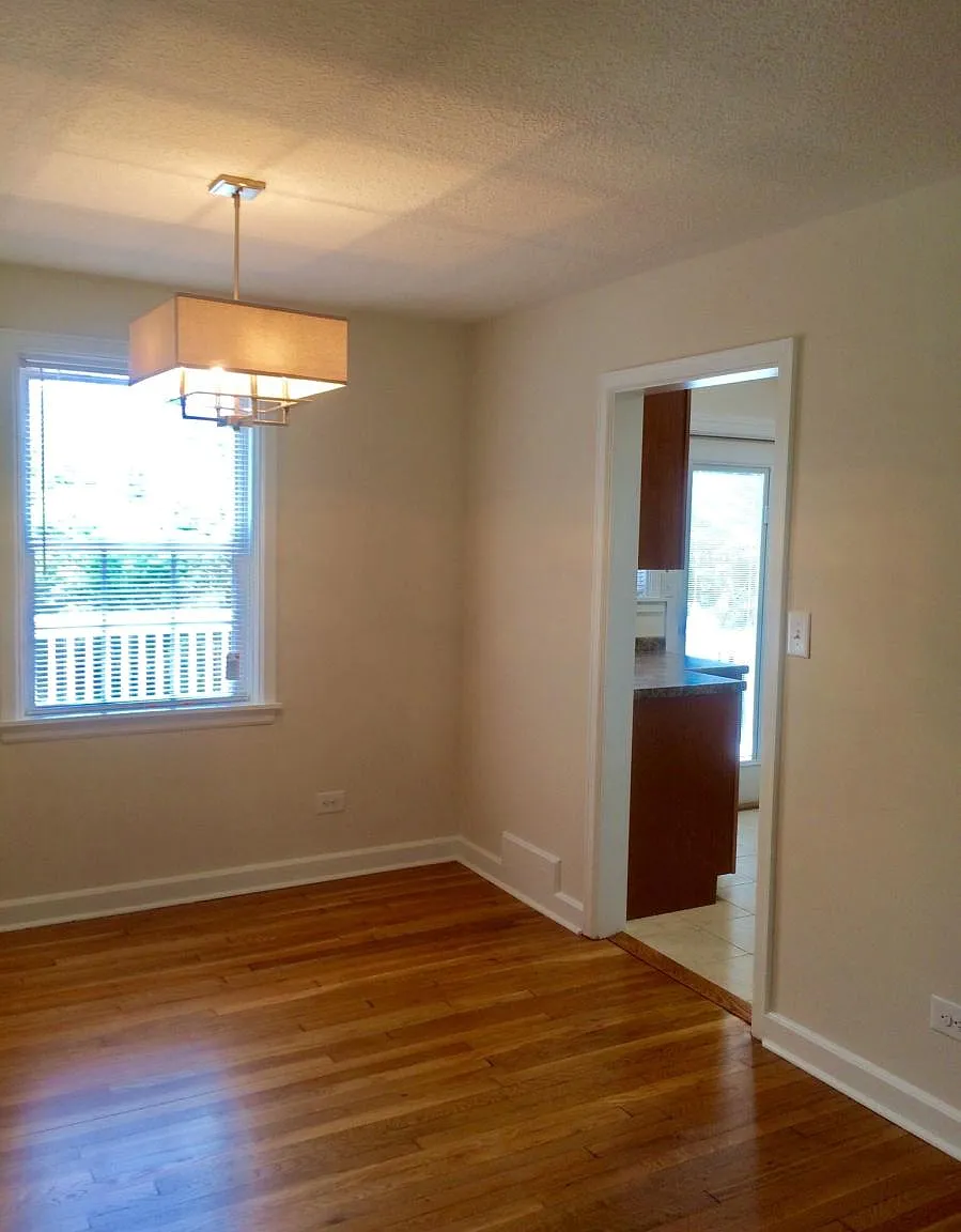 2 bed, 1.5 bath, 1400 sqft, $1,900 — Photo 4
