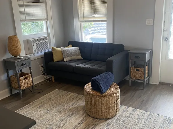 736 5th St N #1/2, Saint Petersburg, FL 33701