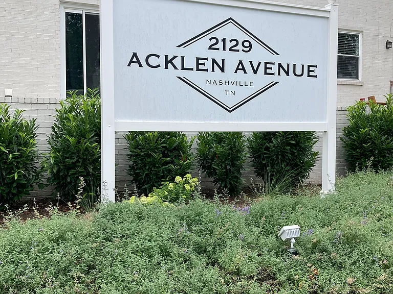 2129 Acklen Ave #8 — Photo 1