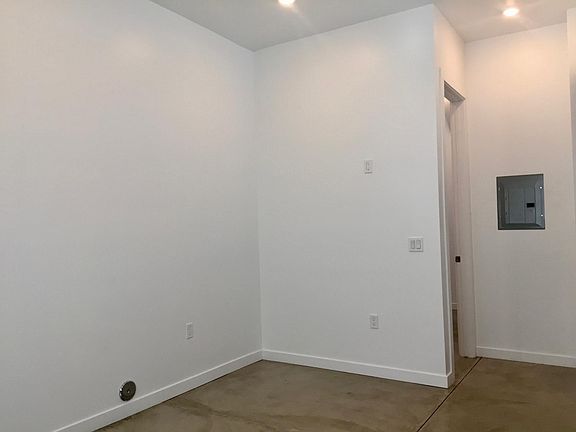 5th image of 4043 Florida St #1