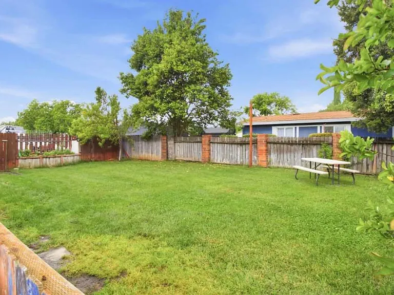 9101 Vernetta Way — Photo 10