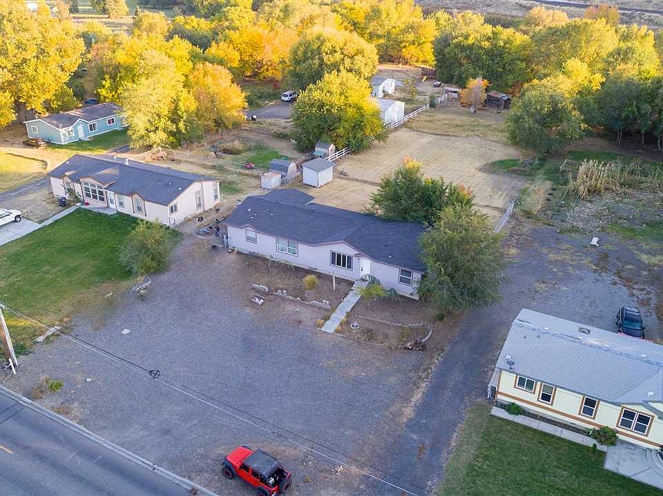 1st image of 907 Babs Ave