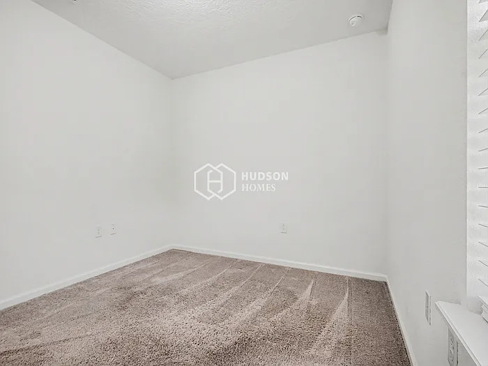 2159 Hudson Grove Dr — Photo 17