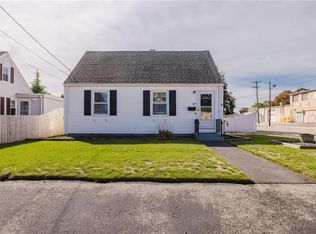 3 Lindesta Rd, Pawtucket, RI 02861