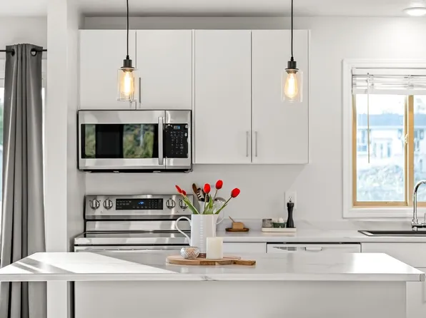 519 Pritchard Rd, Comox, BC V9M 3H9