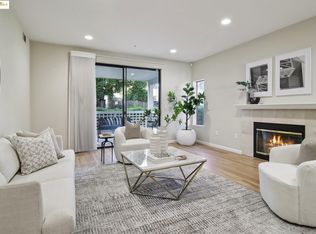 2584 Oak Rd APT 122, Walnut Creek, CA 94597