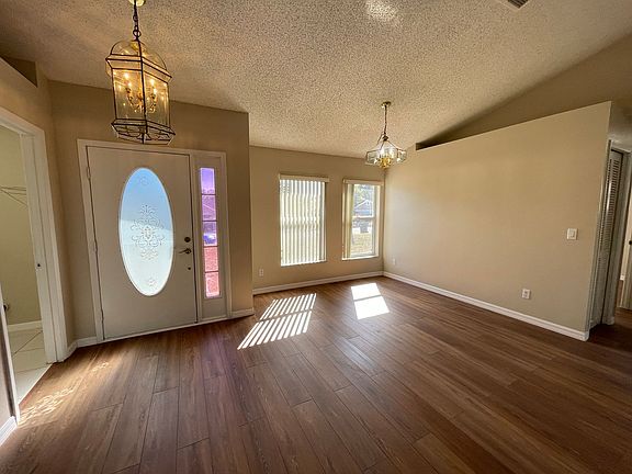 3rd image of 3803 Weetamoo Cir
