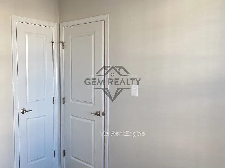531 View Point Way — Photo 34