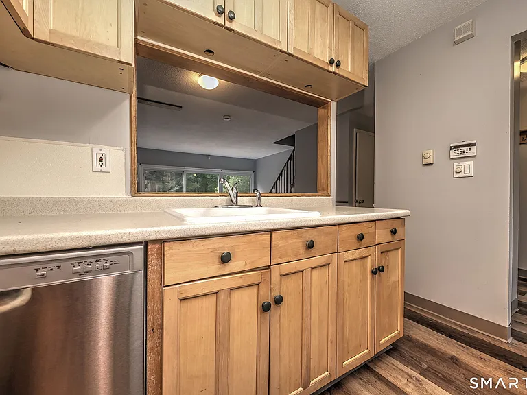 29 Anton Rd #D — Photo 18