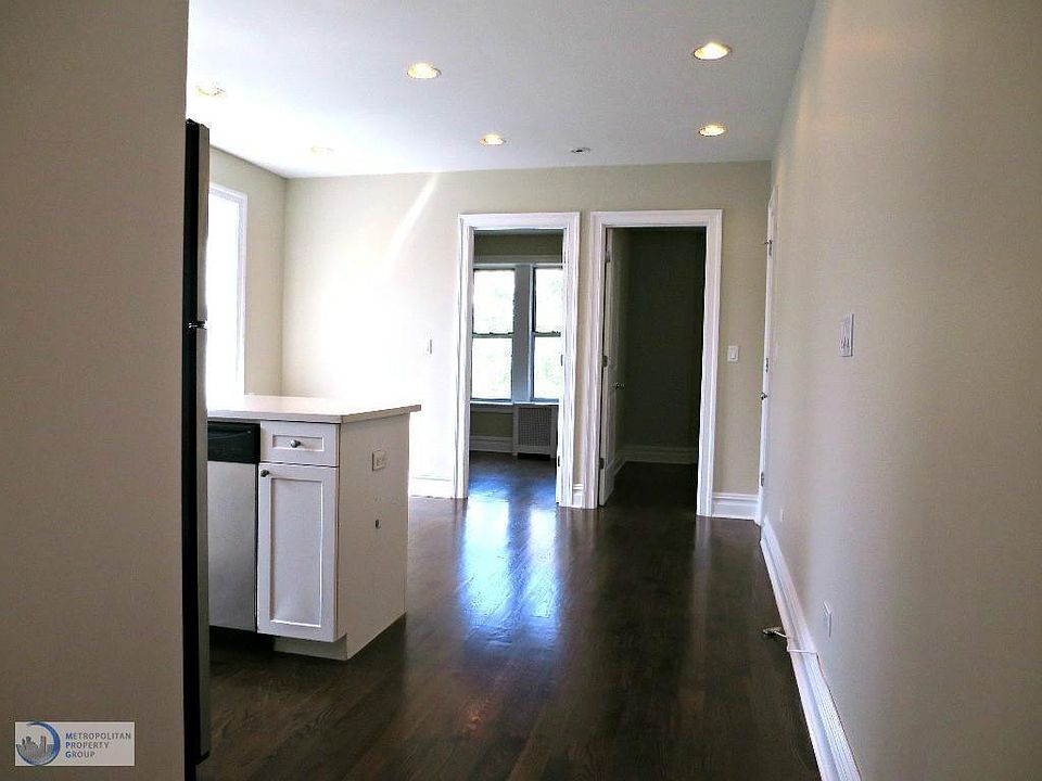 1st image of 237 W 13th St APT 14