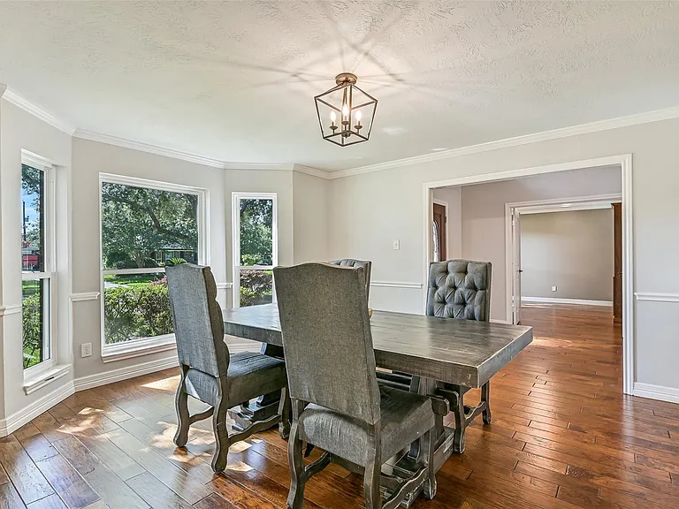 513 Meadow Bend Dr — Photo 7