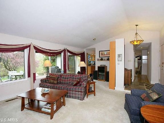 5th image of 19512 Tiber Ct