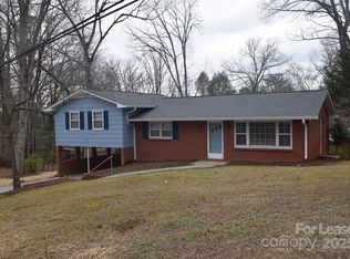 1341 20th Ave NE, Hickory, NC 28601