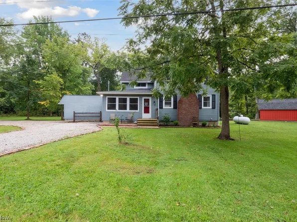 1158 Pine Hill Rd, Northfield, OH 44067
