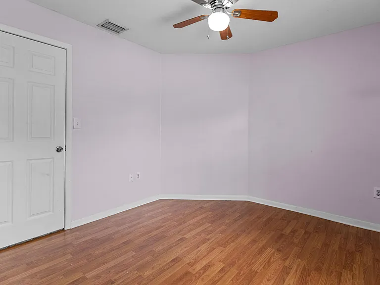 13945 Langley Pl — Photo 11