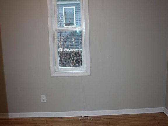 5th image of 339 W Crescent St #2