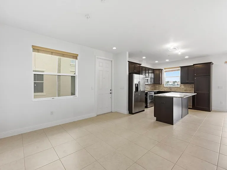 3065 Tortola Way — Photo 12