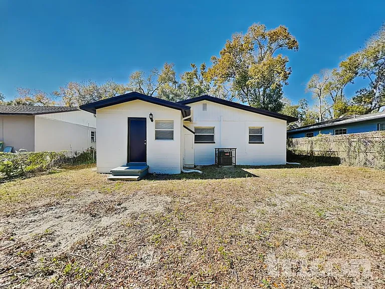8307 N Elmer St — Photo 15