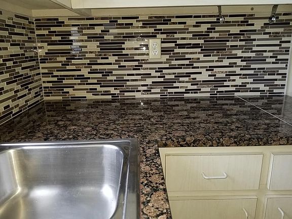 3rd image of 2920 Crosley Dr E