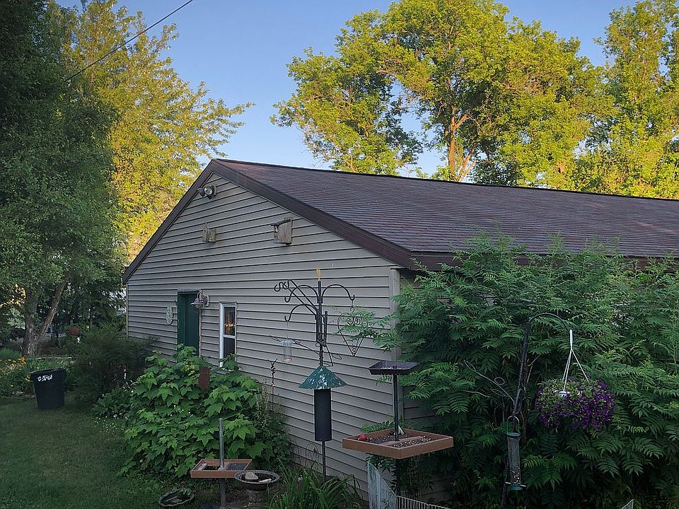 2nd image of 1190 Garden Rd