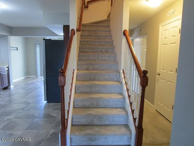 820 Baker St — Photo 10