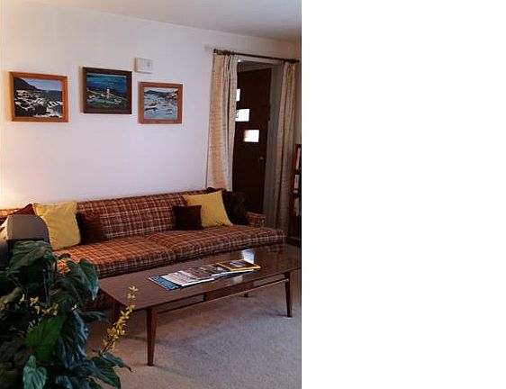 3rd image of 211 Burlington Dr