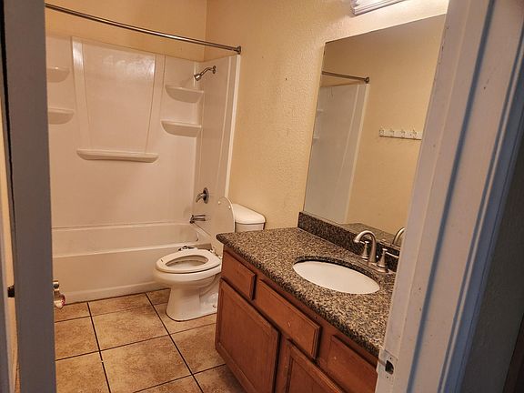 5th image of 471 Ballantyne St Unit 51