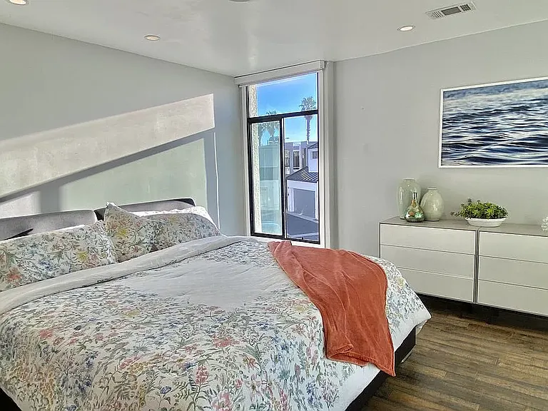 42 Sea Colony Dr — Photo 10