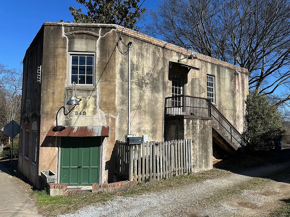 340 Barber St