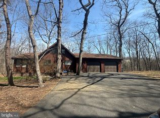 313 Mild Winter Rd, Hedgesville, WV 25427