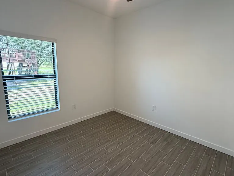 2214 Leda Ave S — Photo 6