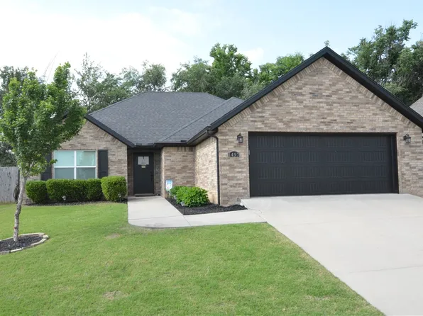 1497 Counts Ave, Springdale, AR 72764