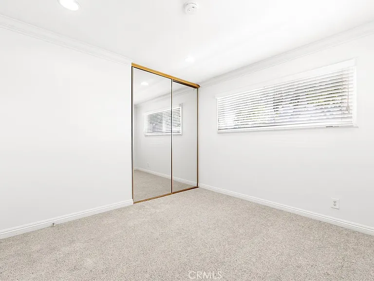 5892 Meadowlark Dr — Photo 26