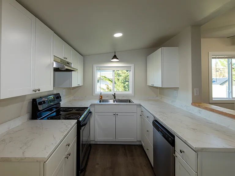 1116 Highland Dr — Photo 9