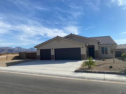12673 S 50th Dr Photo 1