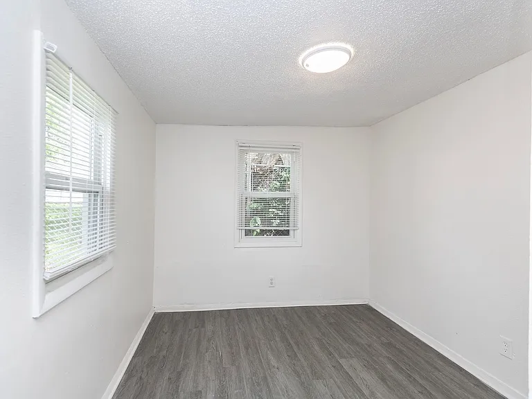 10019 Northgate Dr — Photo 11