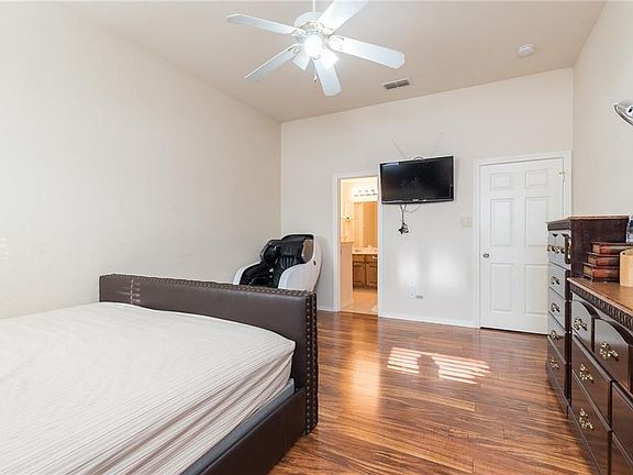 5th image of 7720 Stonebank Ct