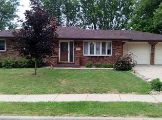 3950 Short St, Dubuque, IA 52002