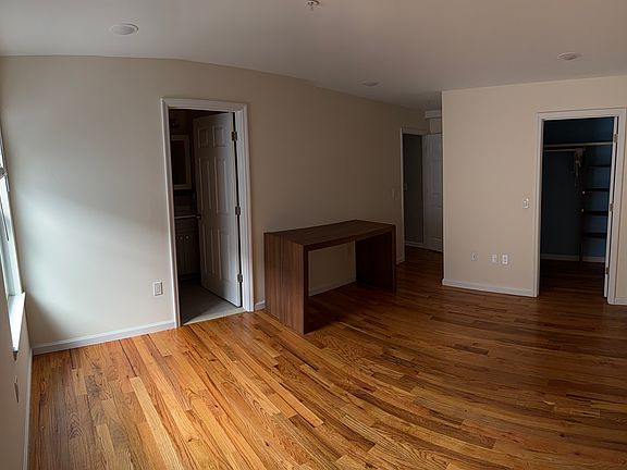 5th image of 334 Murray St #2