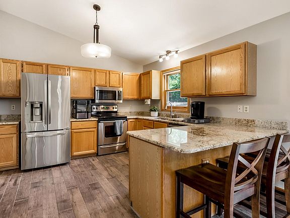 4th image of N50W14230 Fairmount AVENUE
