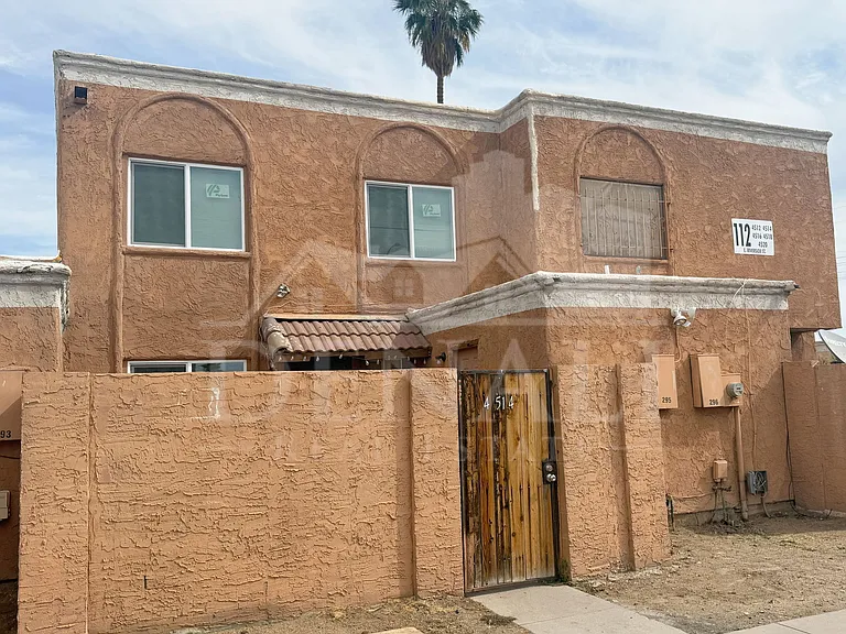 4514 E Riverside St — Photo 2