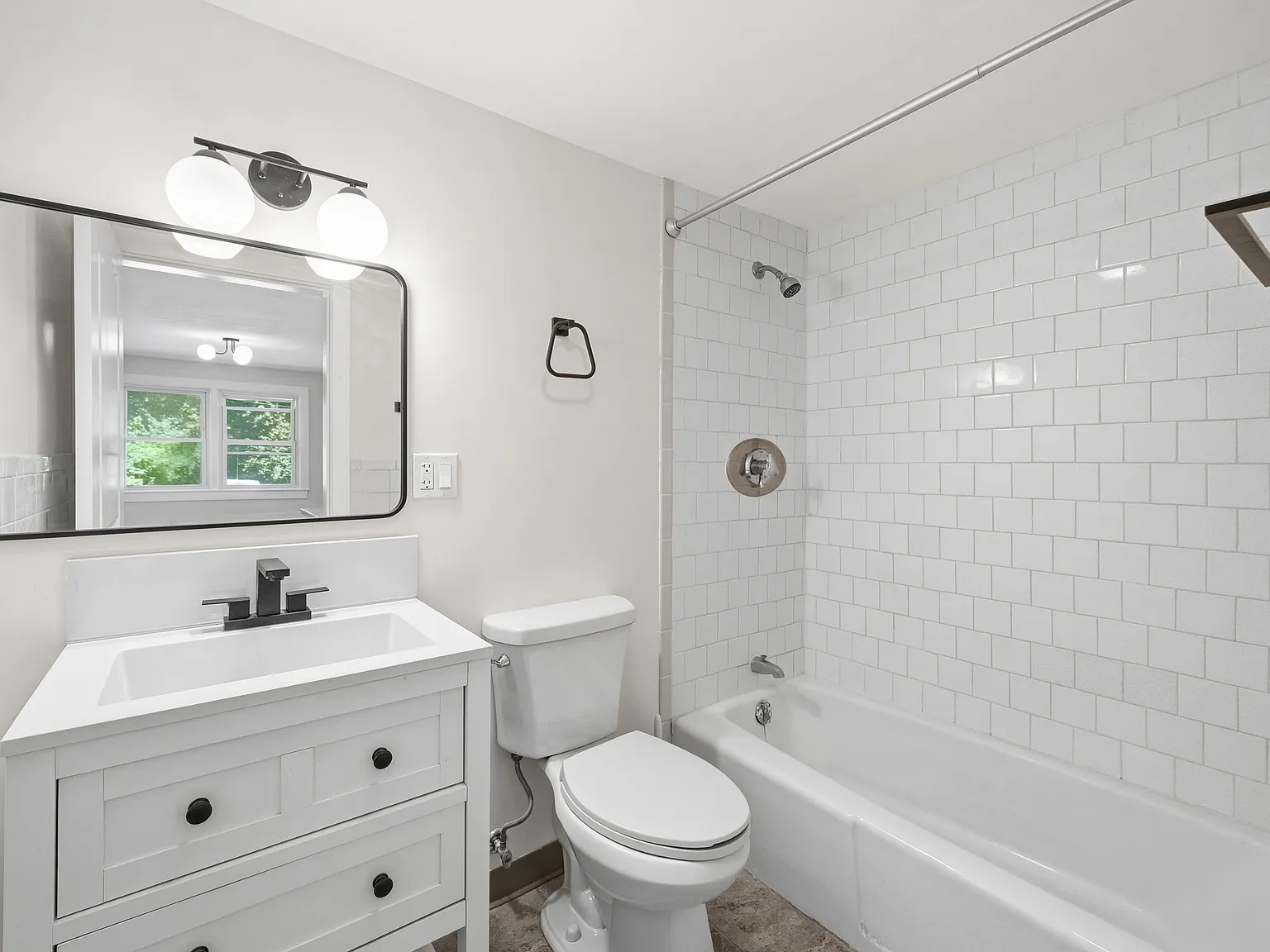 2 bed, 800 sqft, $2,750 — Photo 4
