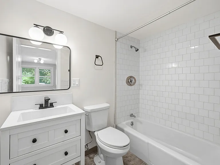 78 School St #2 — Photo 5