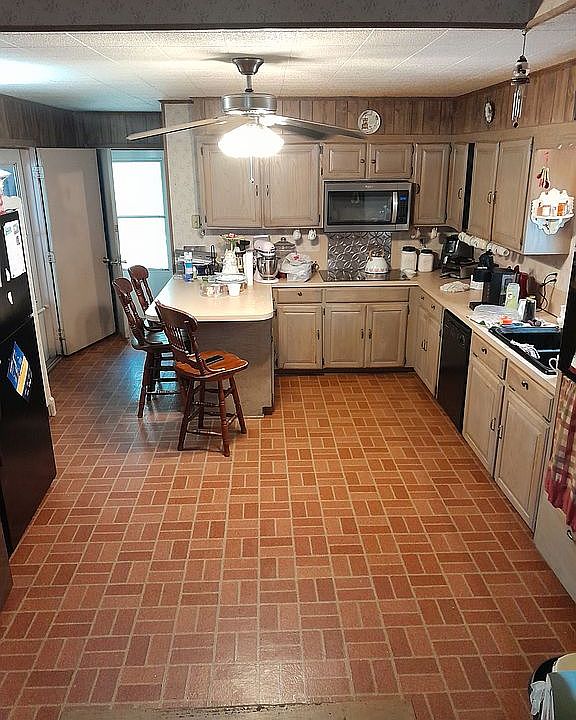 1st image of 1085 Dolphin St