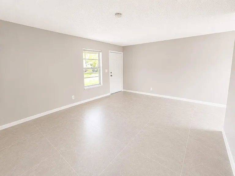 1794 Juno Rd #2 — Photo 3