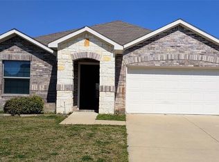 319 Crosscreek Dr, Princeton, TX 75407
