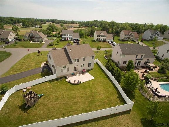 3rd image of 1 Fairview Ln