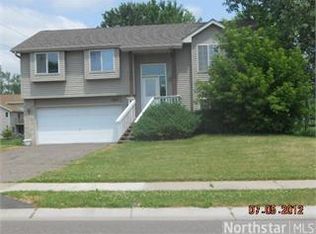 1909 73rd St, Centerville, MN 55038